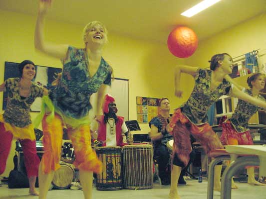 The dance group Mami watta is based on African music.