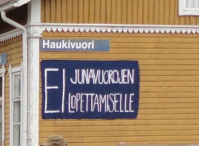 protest against closing the stop at Haukivuori