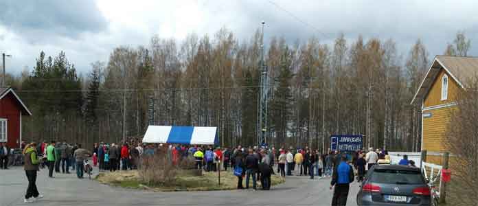 protest closing Haukivuori railway station